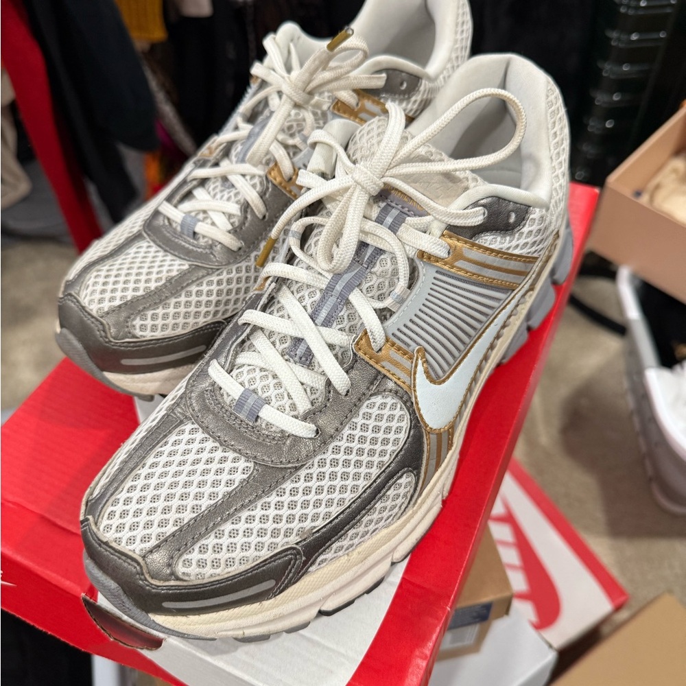 8 Pair Sneaker Bundle Nike Supreme Givenchy ASICS New Balance Lot $459 - Picture 3 of 9